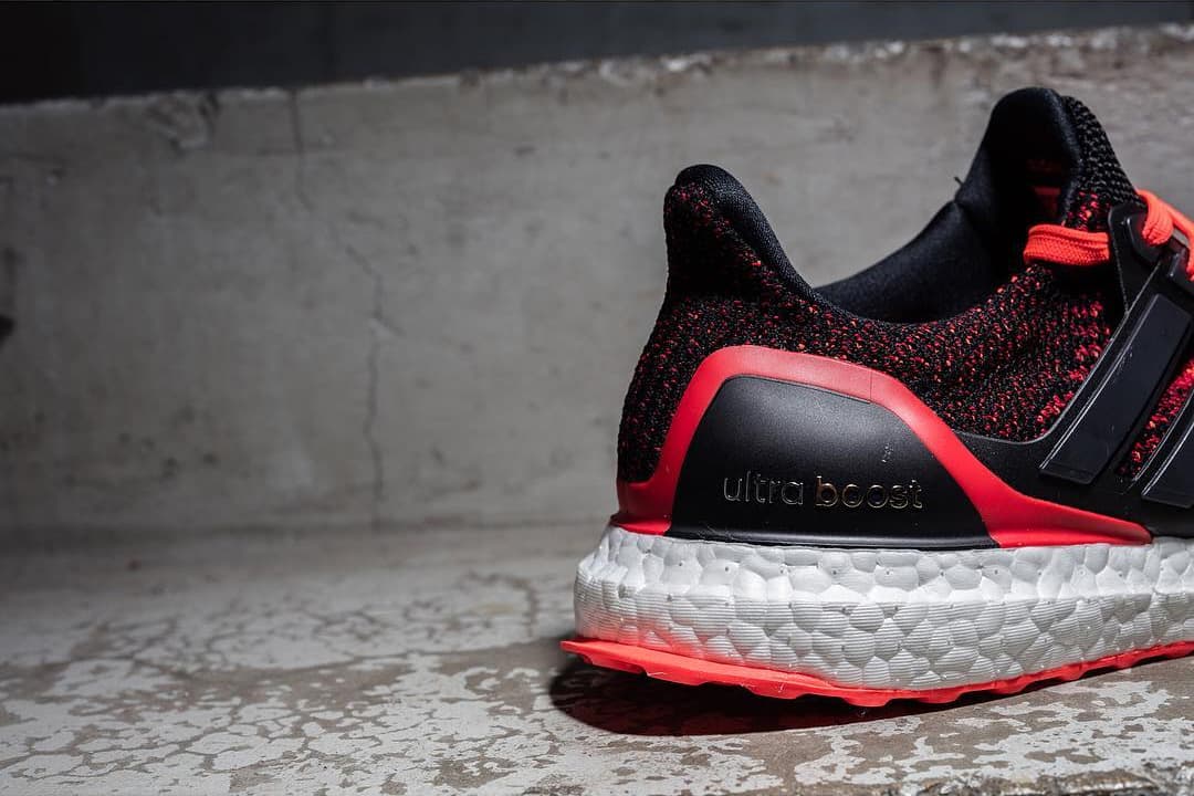 아디다스 울트라 부스트 그라데이션 레드(adidas Ultra Boost Gradation Red) 3