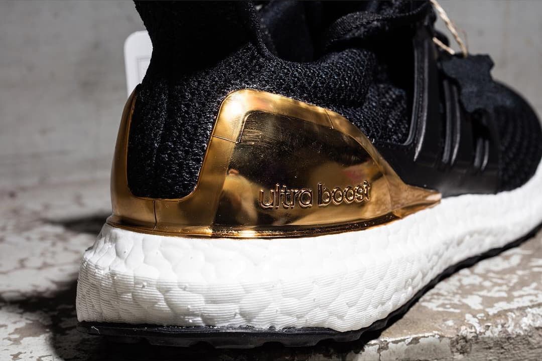 아디다스 울트라 부스트 메탈 골드 & 실버 (adidas Ultra Boost Metal Gold & Silver) 3 아디다스 울트라 부스트 메탈 골드 & 실버 (adidas Ultra Boost Metal Gold & Silver) 3