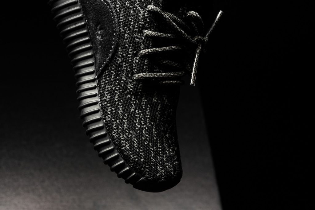 YEEZY350_INFANT_pirateblack_1