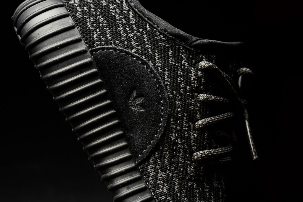 YEEZY350_INFANT_pirateblack_3