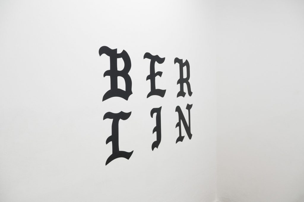 칸예 웨스트, The Life of Pablo 글로벌 팝업 스토어 베를린 스케치 8 pablo-pop-berlin-08