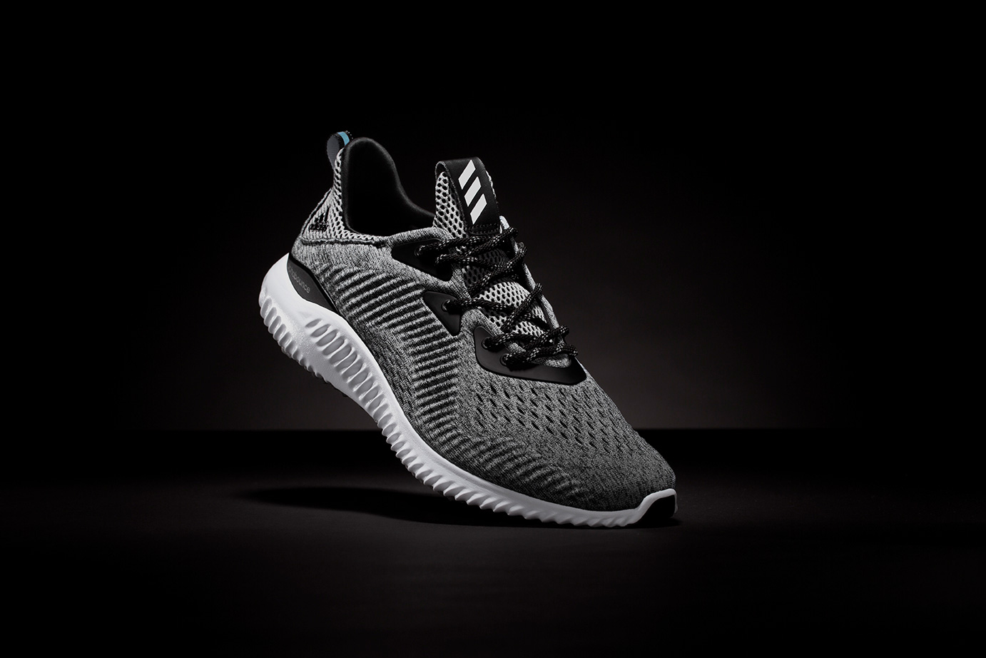 alphabounce-with-engineered-mesh_45
