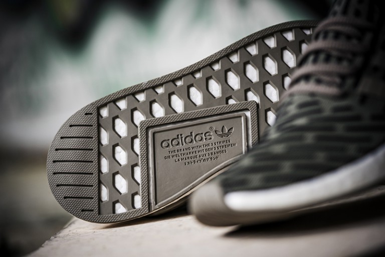 adidas_nmd_r2_sneakersnews_3