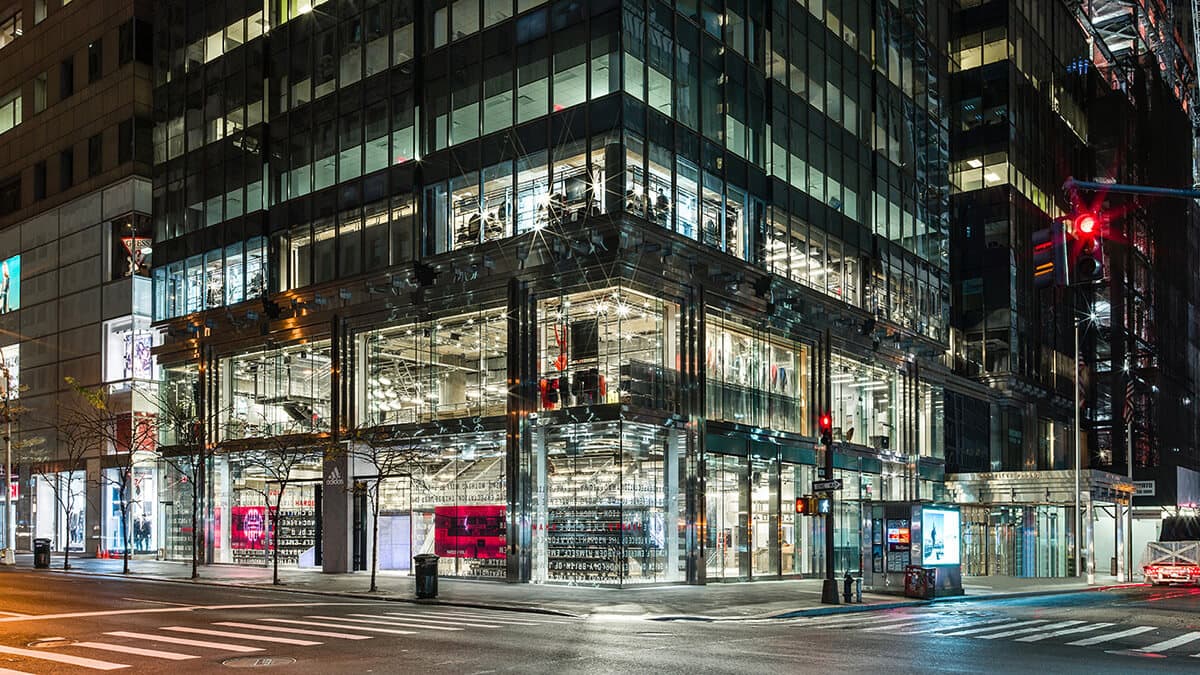 세계에서 제일 큰 아디다스 뉴욕 플래그십 스토어 오픈(adidas NYC Flagship Store) 18 세계에서 제일 큰 아디다스 뉴욕 플래그십 스토어 오픈(adidas NYC Flagship Store) 17