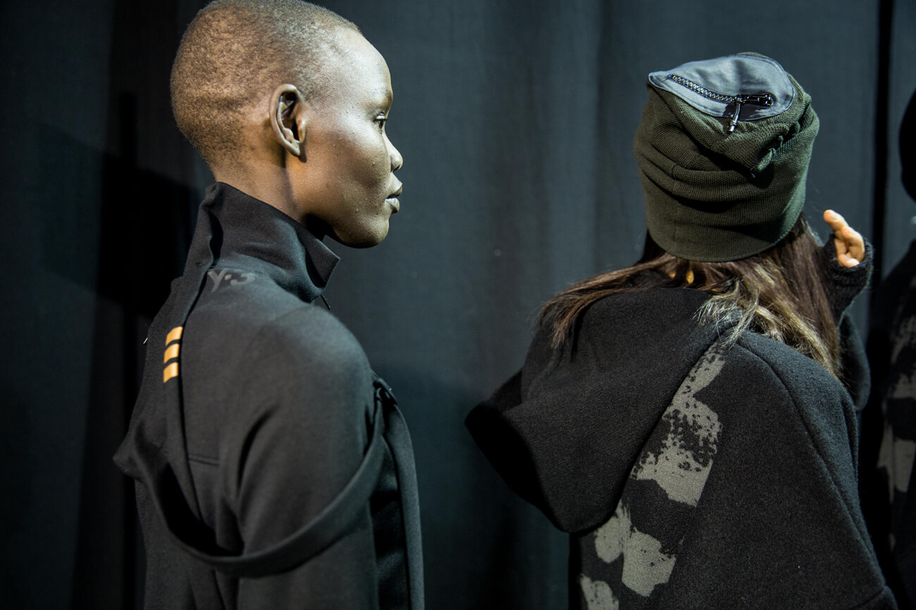 Y-3 FW17 컬렉션 백스테이지(Y-3 FW17 Collecion Backstage) 3