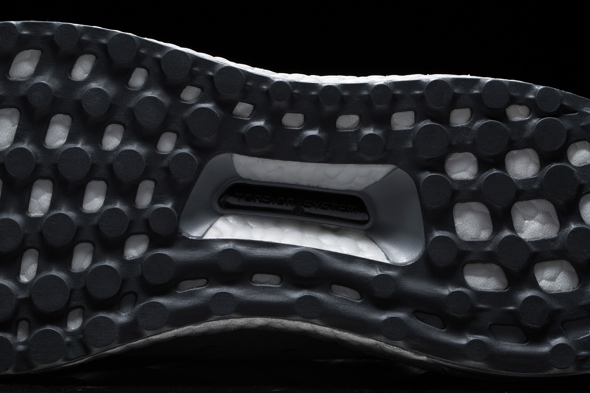 아디다스 울트라 부스트 클릿 & 울트라 부스트 3.0 실버 패키지 (adidas Ultra BOOST Cleat & Ultra BOOST 3.0 Silver Pack) 4