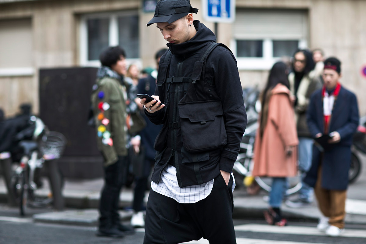 Y-3 FW16 패션쇼 스트리트 패션, 프랑스 파리 패션 위크 (A Street Style Special From Outside Y-3’s FW16 Show in Paris) 16