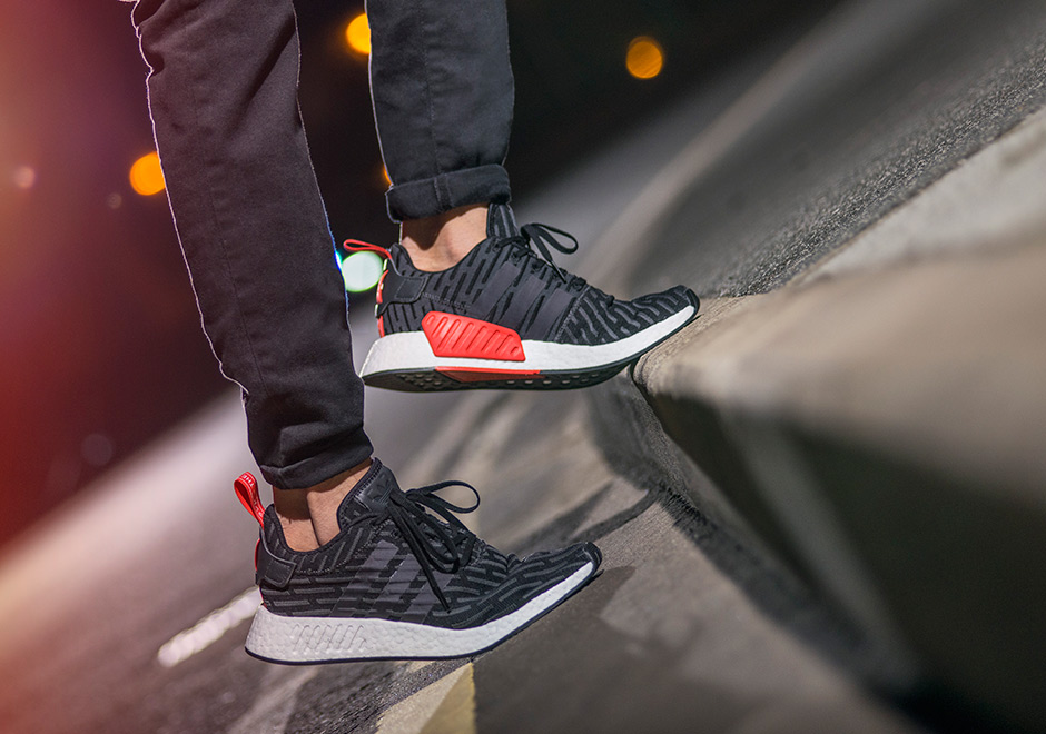 아디다스 오리지널스 NMD R2 풋락커 독점 모델 (adidas Originals NMD R2 footlocker exclusive) 3 아디다스 오리지널스 NMD R2 풋락커 독점 모델 (adidas Originals NMD R2 footlocker exclusive) 3