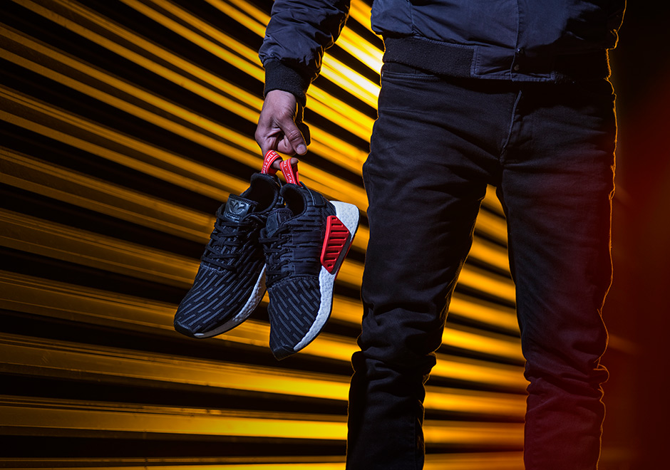 아디다스 오리지널스 NMD R2 풋락커 독점 모델 (adidas Originals NMD R2 footlocker exclusive) 4 아디다스 오리지널스 NMD R2 풋락커 독점 모델 (adidas Originals NMD R2 footlocker exclusive) 4