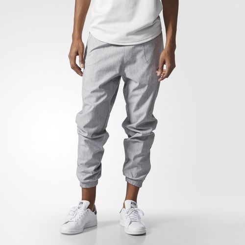 아디다스 부스트 스니커즈에 어울릴 찰떡궁합 트랙 팬츠 (The 8 Best adidas Track Pants To Wear With Boost) 4