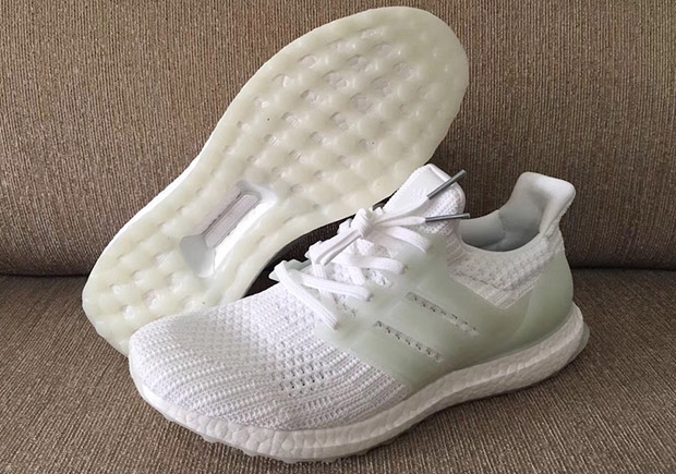 울트라 부스트 4.0 글로우 인 더 다크 추가 사진 공개 (Closer look at the adidas Ultra Boost 4.0 Glow in the Dark) 2 울트라 부스트 4.0 글로우 인 더 다크 추가 사진 공개 (Closer look at the adidas Ultra Boost 4.0 Glow in the Dark) 2