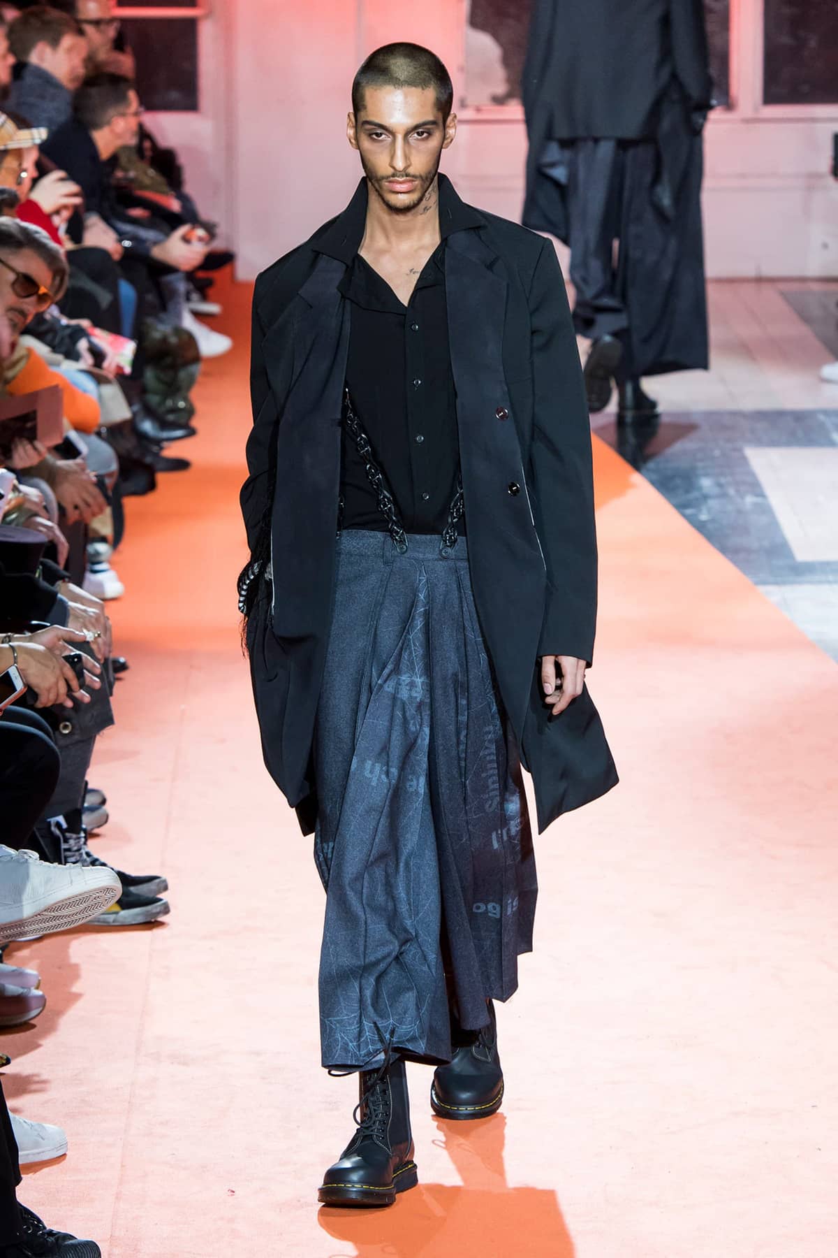 Yohji Yamamoto FW18 Menswear Fashion Show 2