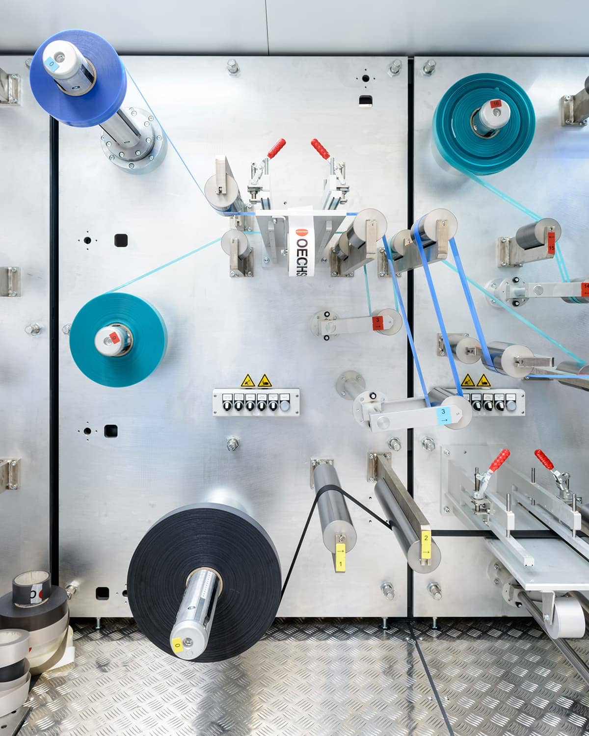 포토그래퍼 앨러스테어 필립 와이퍼가 기록한 아디다스 공장(adidas factory behind scenes by Alastair Philip Wiper) 12