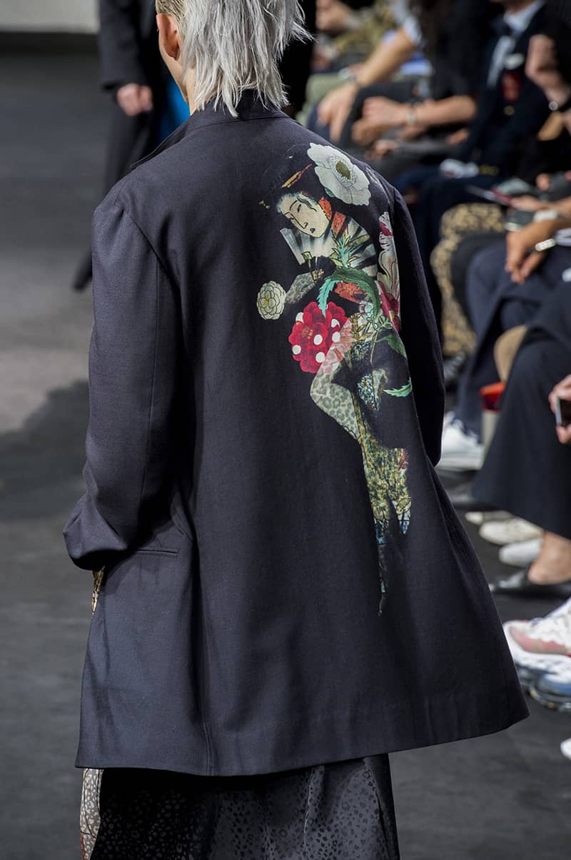 마스터 오브 쉐도우, 요지 야마모토 SS19 남성복 패션쇼 디테일 룩(Yohji Yamamoto SS19 Menswear Fashion Show Detail Look) 49