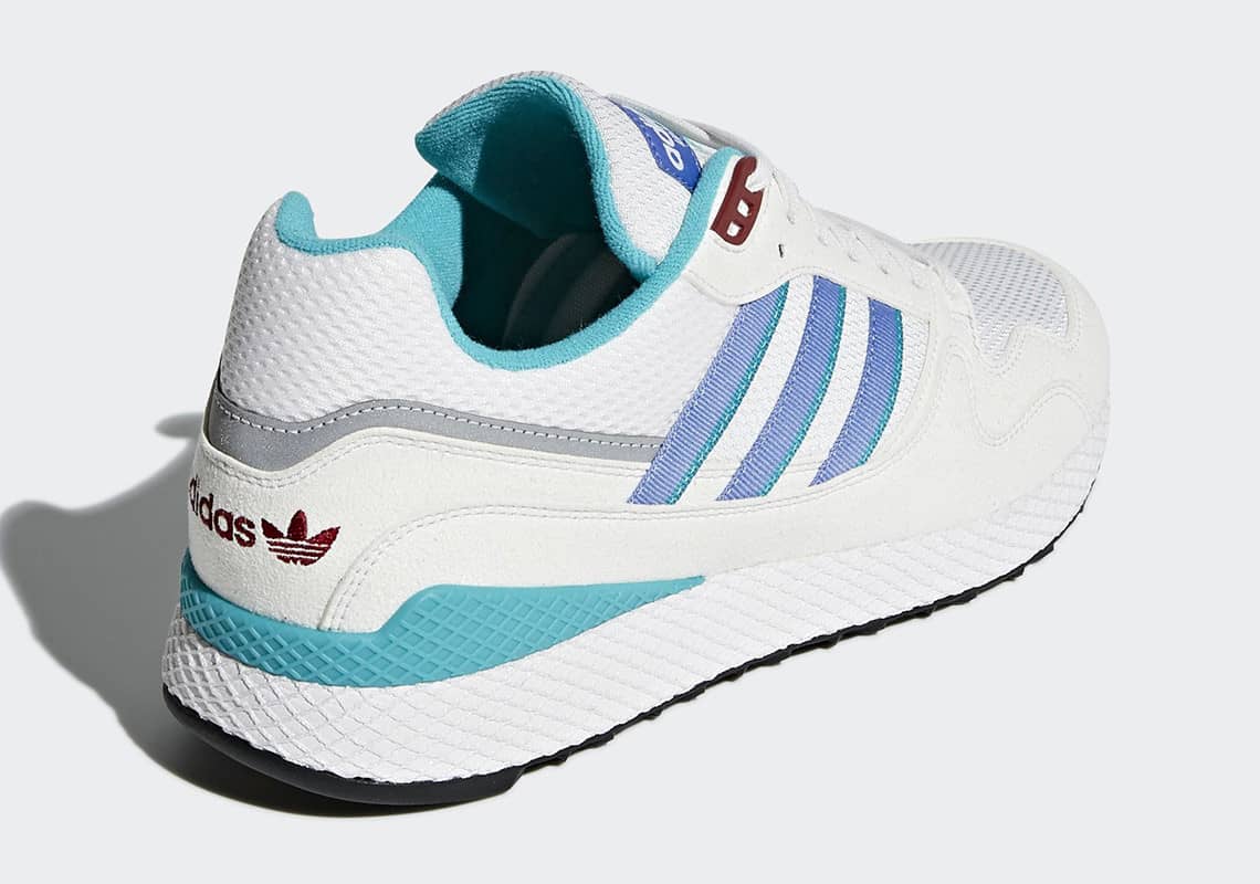 다시 돌아온 90년대의 추억, 아디다스 오리지널스 울트라 테크(adidas Originals Ultra Tech Return 2018) 4 adidas Originals Ultra Tech 2018 White Blue 3