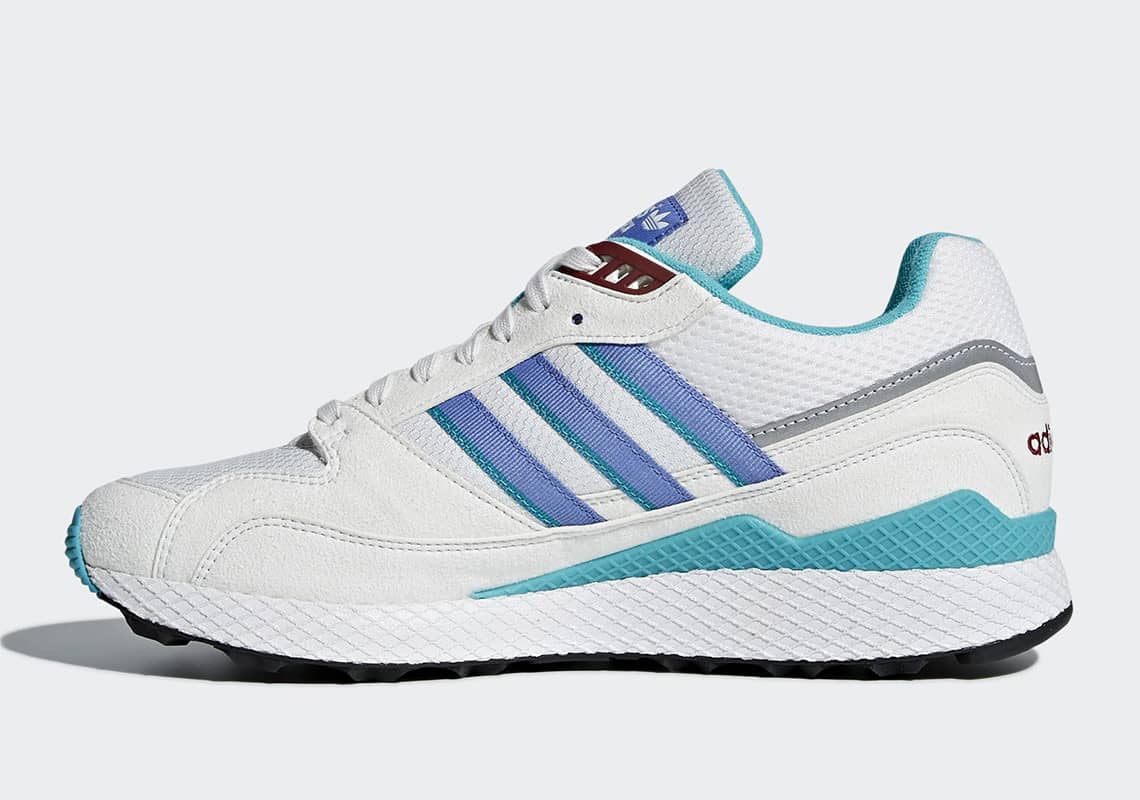 다시 돌아온 90년대의 추억, 아디다스 오리지널스 울트라 테크(adidas Originals Ultra Tech Return 2018) 5 adidas Originals Ultra Tech 2018 White Blue 4