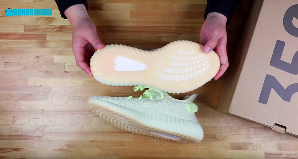 Yeezy Boost 350 V2 Butter Unboxing by Sneakernews - 3