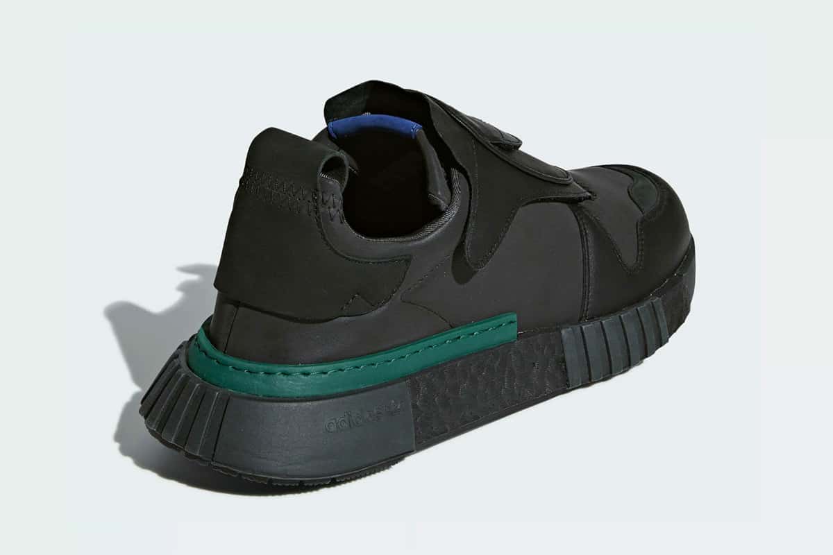 과거에 미래를 입히다, 아디다스 오리지널스 퓨처페이서 트리플 블랙(adidas Originals Futurepacer Triple Black) 3 adidas Originals Futurepacer Triple Black-3
