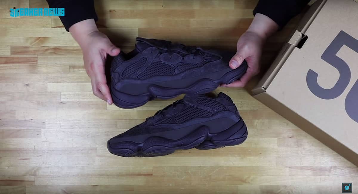 Yeezy 500 Unboxing by Sneakernews-2