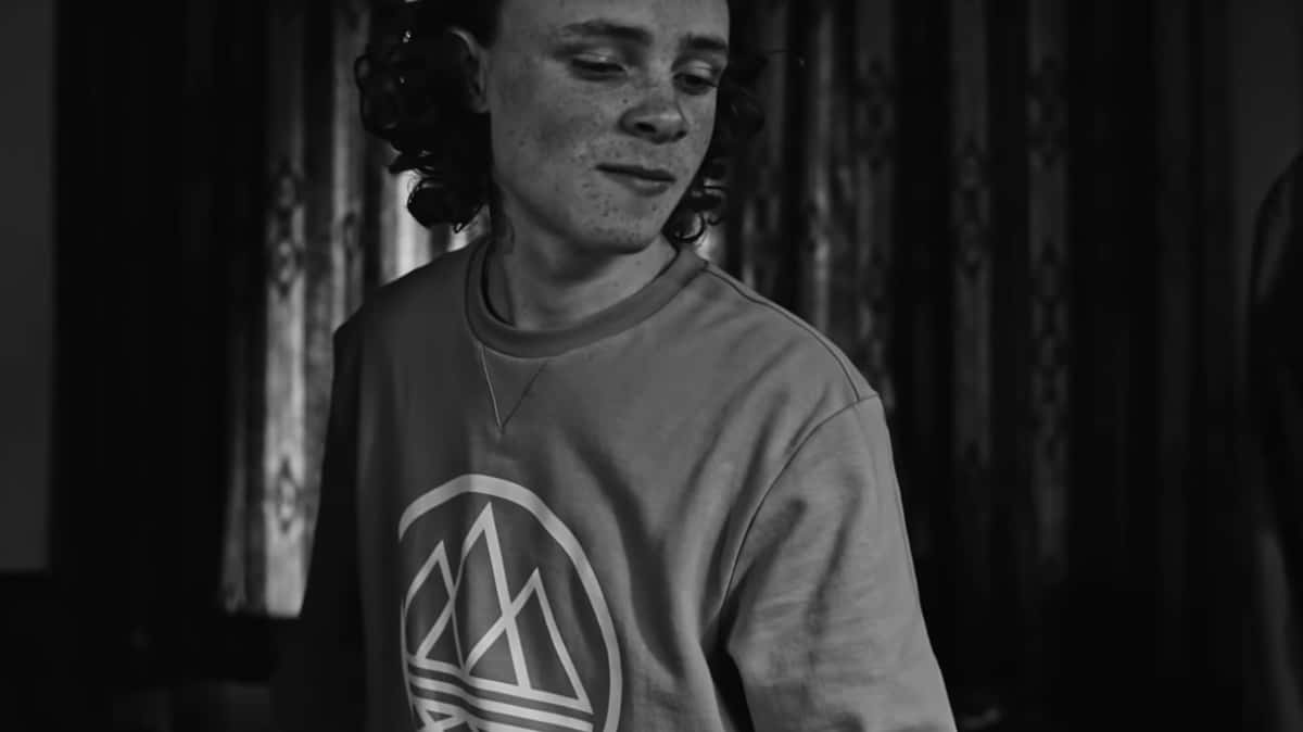 adidas Originals SPEZIAL FW18 ‘Acid winter’ Fashion Film-11