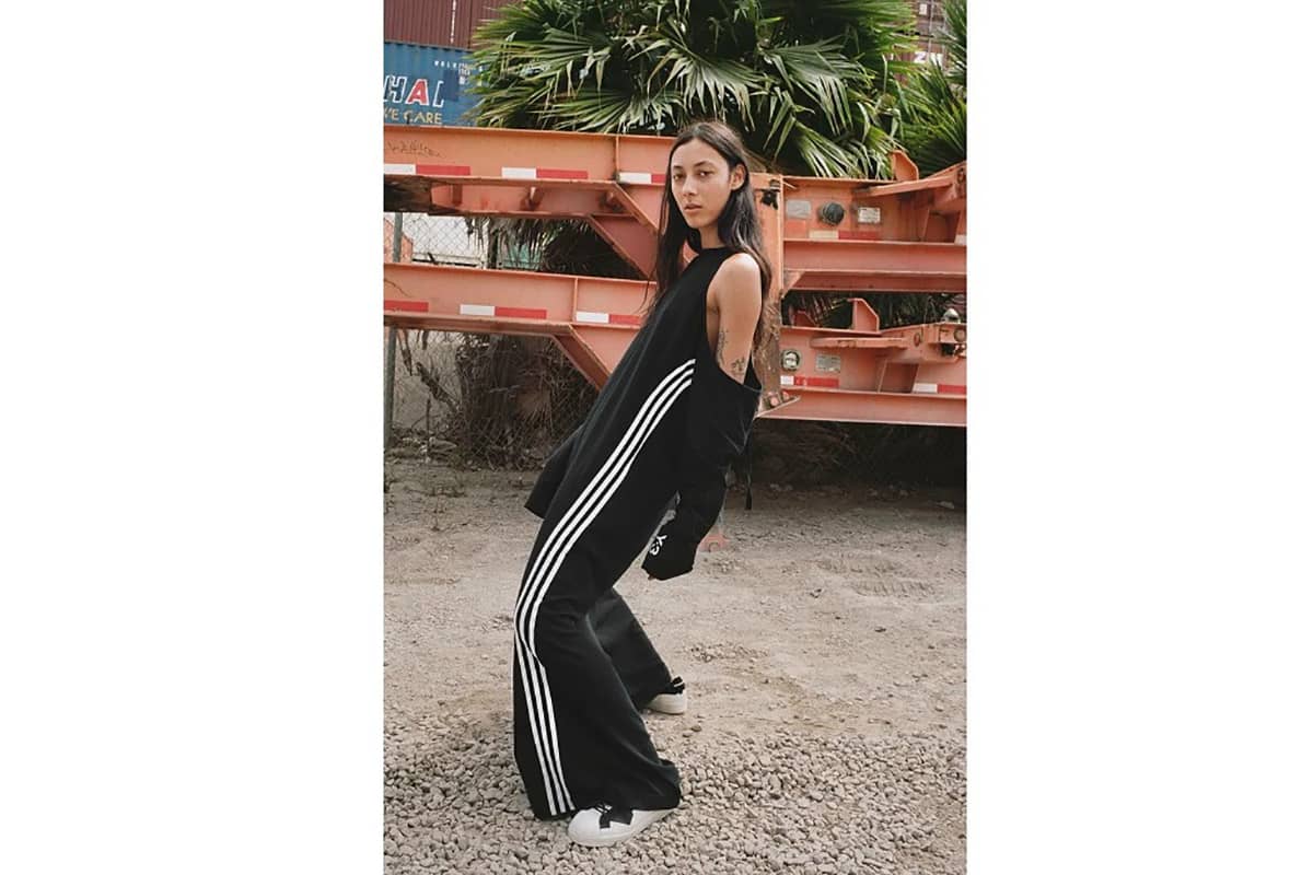Y-3 SS19 캠페인 룩북 공개(Y-3 SS19 Campaign Lookbook) 3 Y-3 SS19 캠페인 룩북(Y-3 SS19 Campaign Lookbook)-3