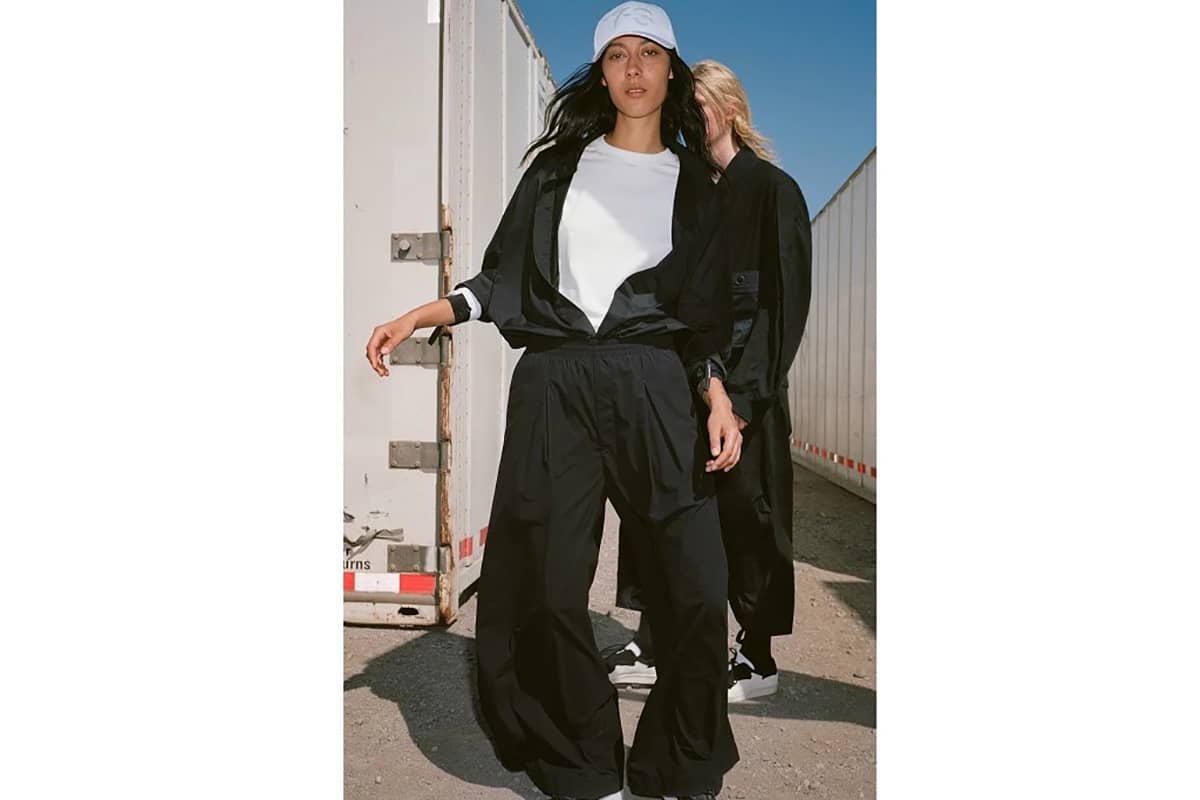 Y-3 SS19 캠페인 룩북 공개(Y-3 SS19 Campaign Lookbook) 5 Y-3 SS19 캠페인 룩북(Y-3 SS19 Campaign Lookbook)-5