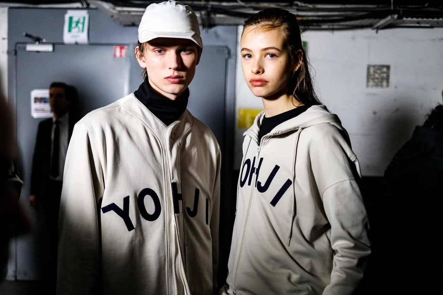 아디다스 x 요지 야마모토, Y-3 FW19 런어웨이 백스테이지(Y-3 FW19 Runway Backstage) 15 Y-3 FW19 런어웨이 백스테이지(Y-3 FW19 Runway Backstage)-15