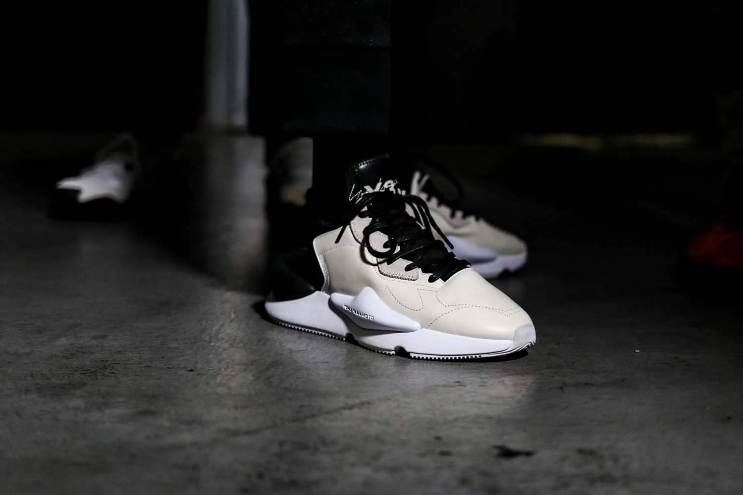 아디다스 x 요지 야마모토, Y-3 FW19 런어웨이 백스테이지(Y-3 FW19 Runway Backstage) 19 Y-3 FW19 런어웨이 백스테이지(Y-3 FW19 Runway Backstage)-19