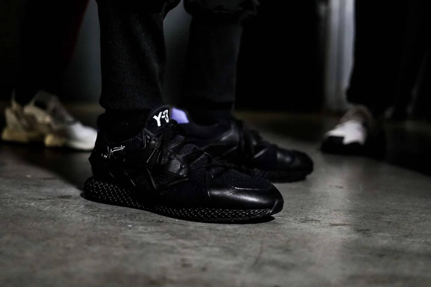 아디다스 x 요지 야마모토, Y-3 FW19 런어웨이 백스테이지(Y-3 FW19 Runway Backstage) 20 Y-3 FW19 런어웨이 백스테이지(Y-3 FW19 Runway Backstage)-20