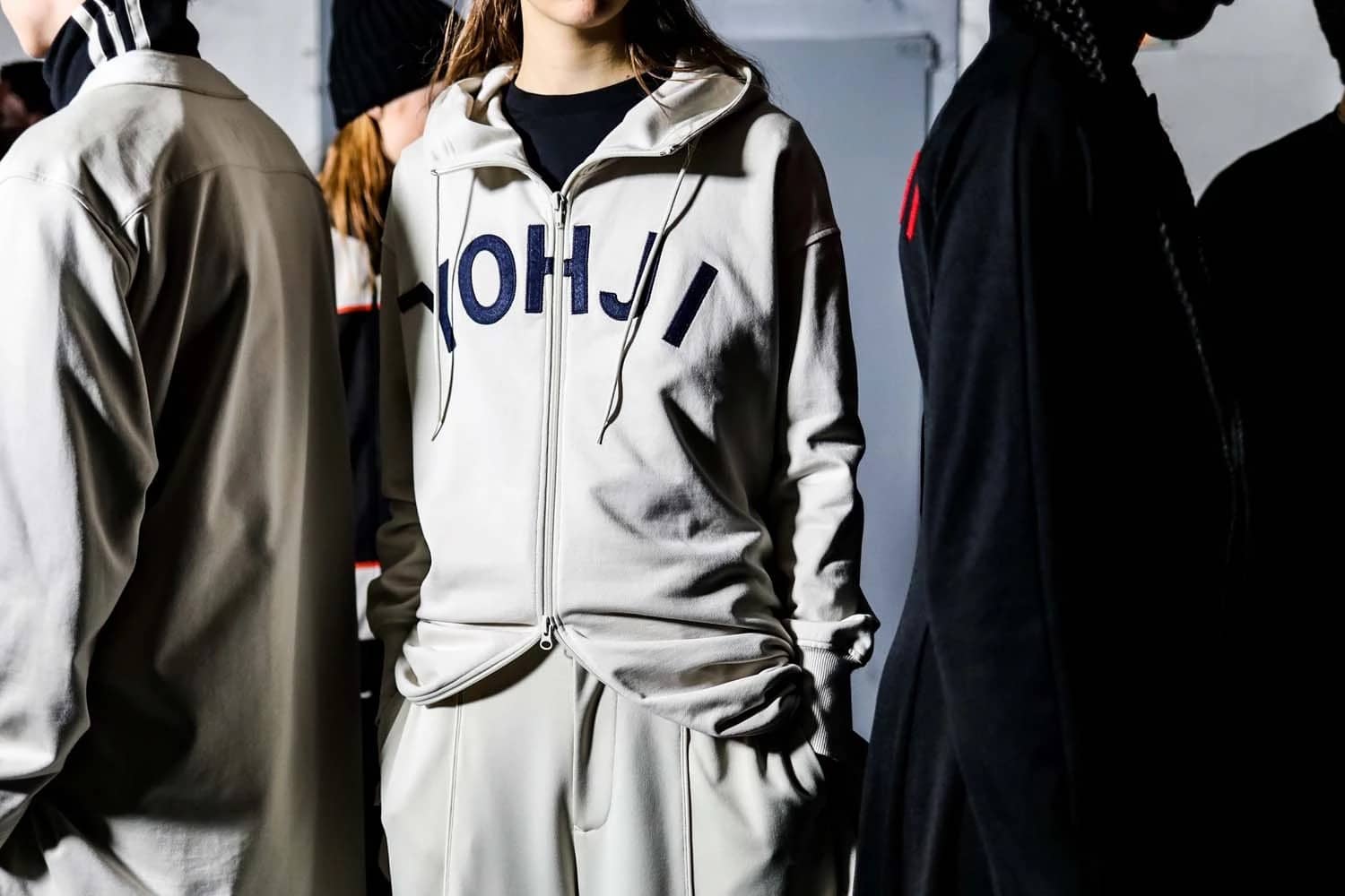 아디다스 x 요지 야마모토, Y-3 FW19 런어웨이 백스테이지(Y-3 FW19 Runway Backstage) 25 Y-3 FW19 런어웨이 백스테이지(Y-3 FW19 Runway Backstage)-25