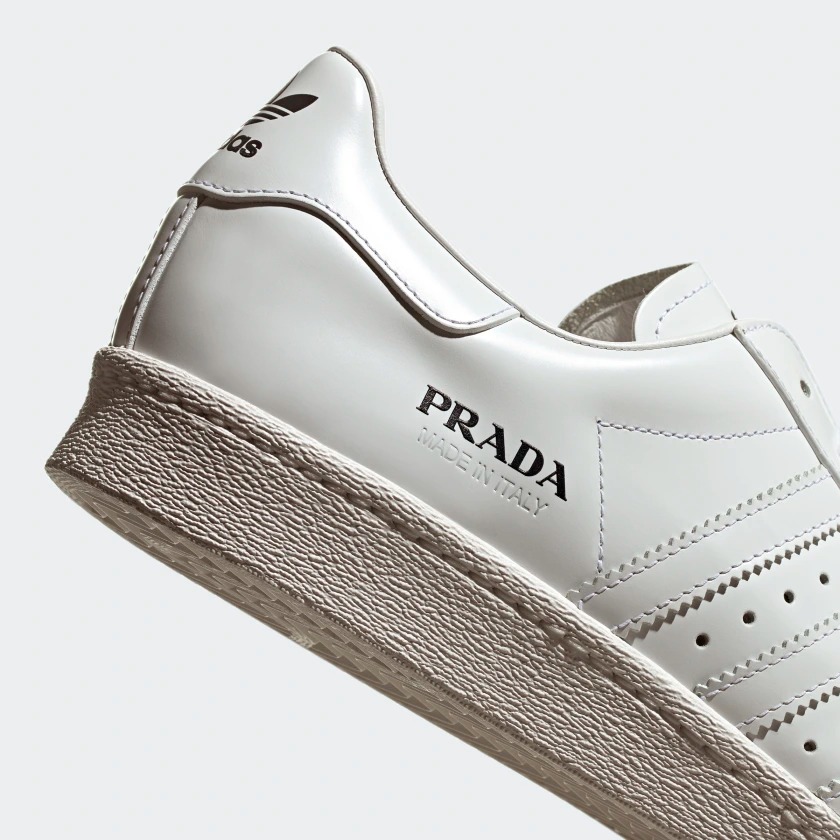12월 4일 발매, 프라다 x 아디다스 슈퍼스타 리미티드 에디션(Prada x adidas Superstar) 12