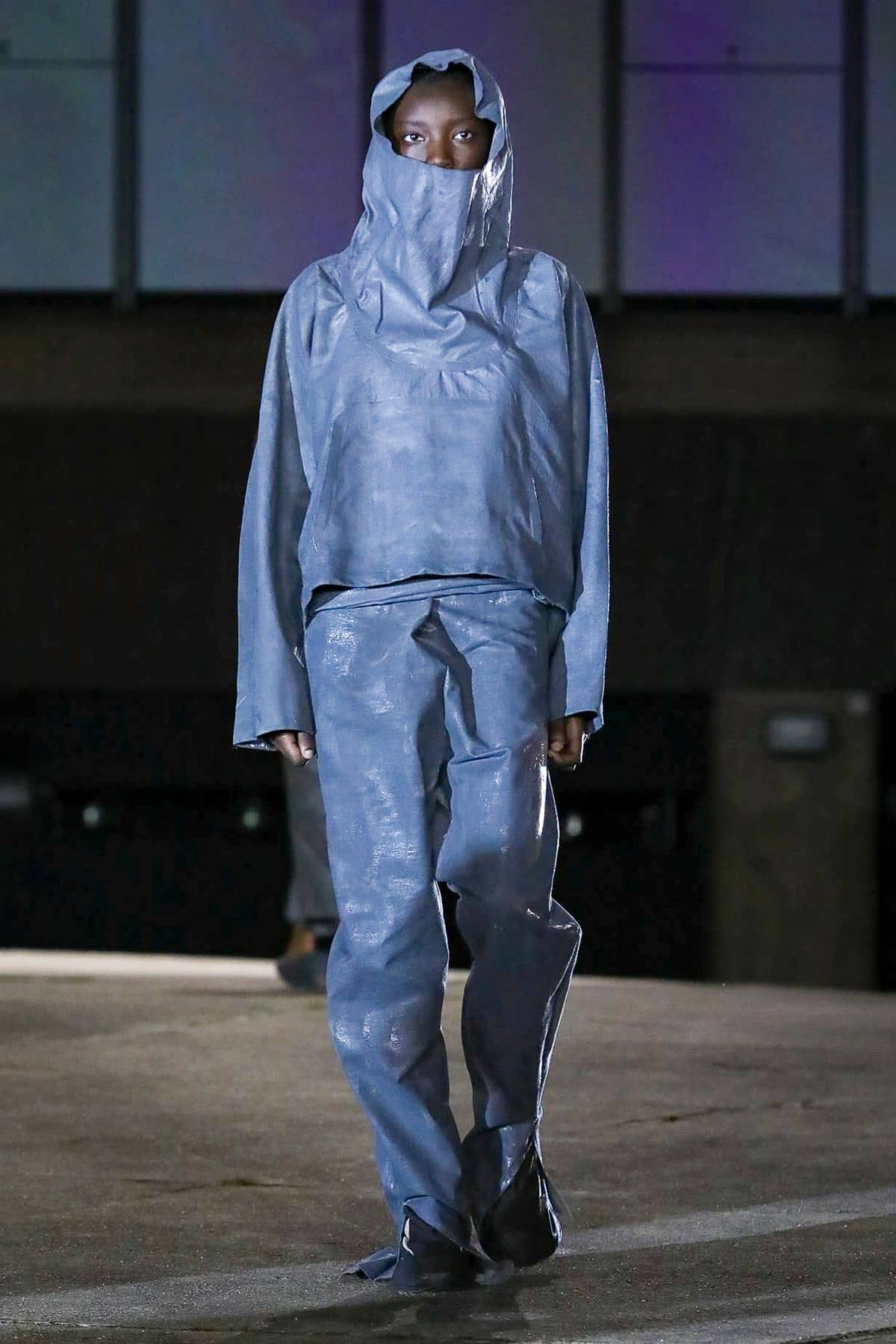 파리패션위크 2020, 칸예 웨스트 이지 시즌 8(Kanye West YEEZY SEASON 8) 10 이지 시즌 8(YEEZY SEASON 8)-10