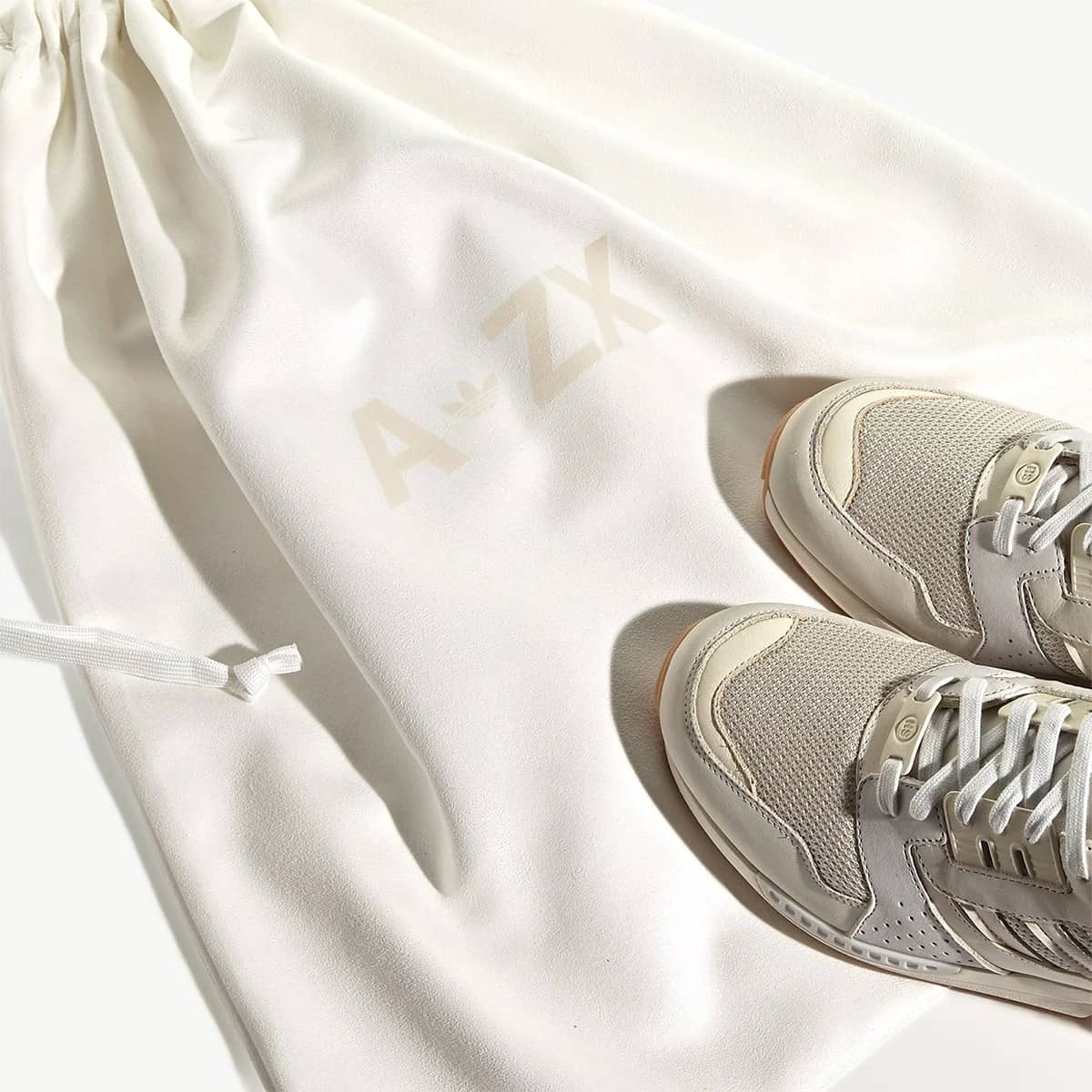 Highsnobiety x adidas ZX 8000 Qualität-GY0121