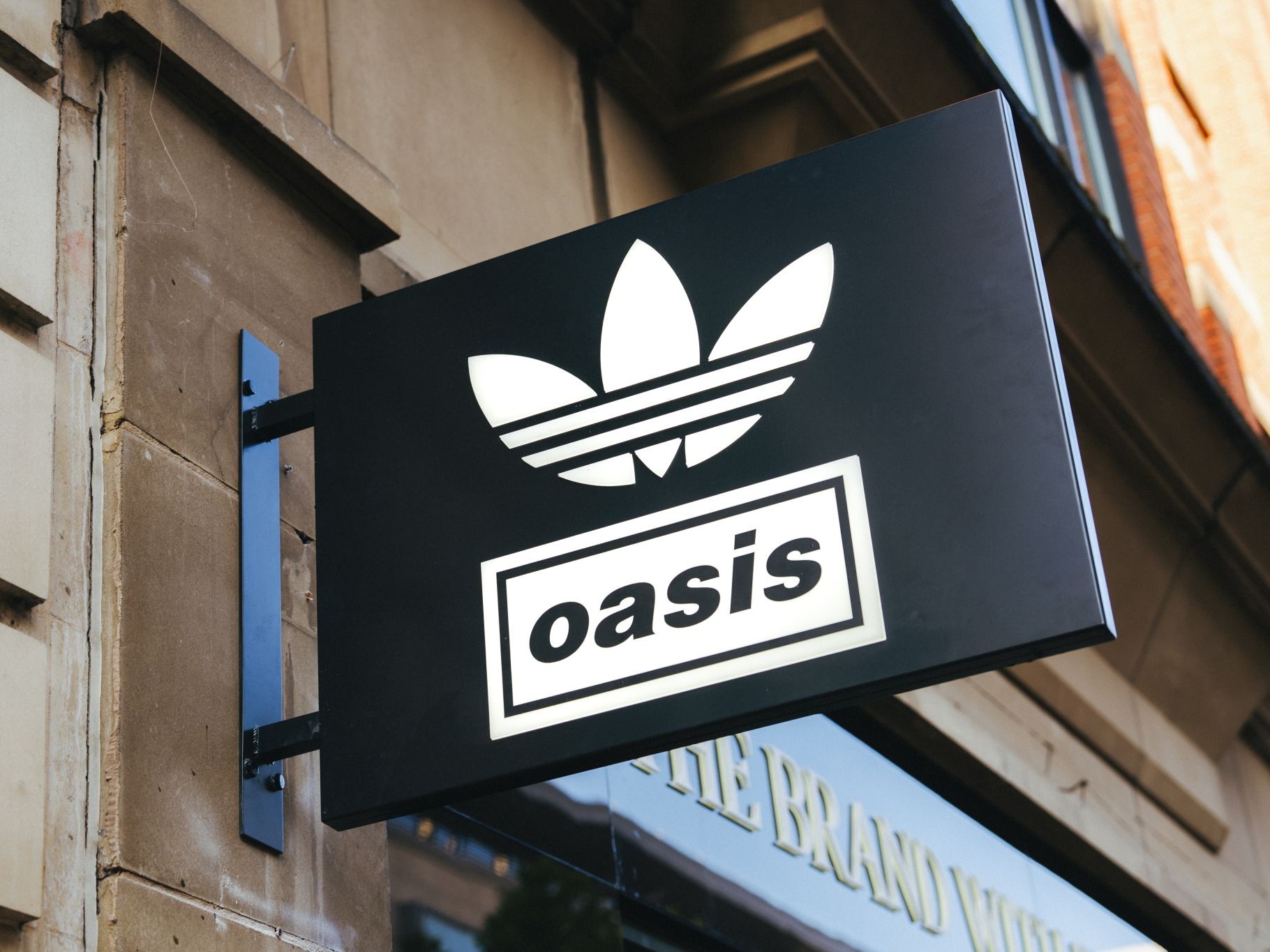 오아시스 x 아디다스 오리지널 포에버(Oasis x adidas Original Forever) 2