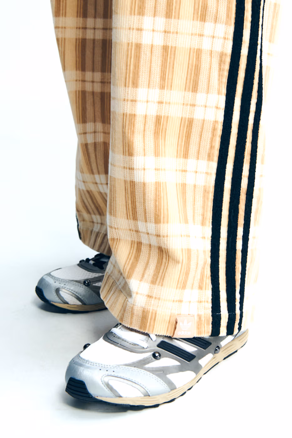 10월 10일 발매, 송포더뮤트 x 아디다스 006(Song for the Mute x adidas 006) 10