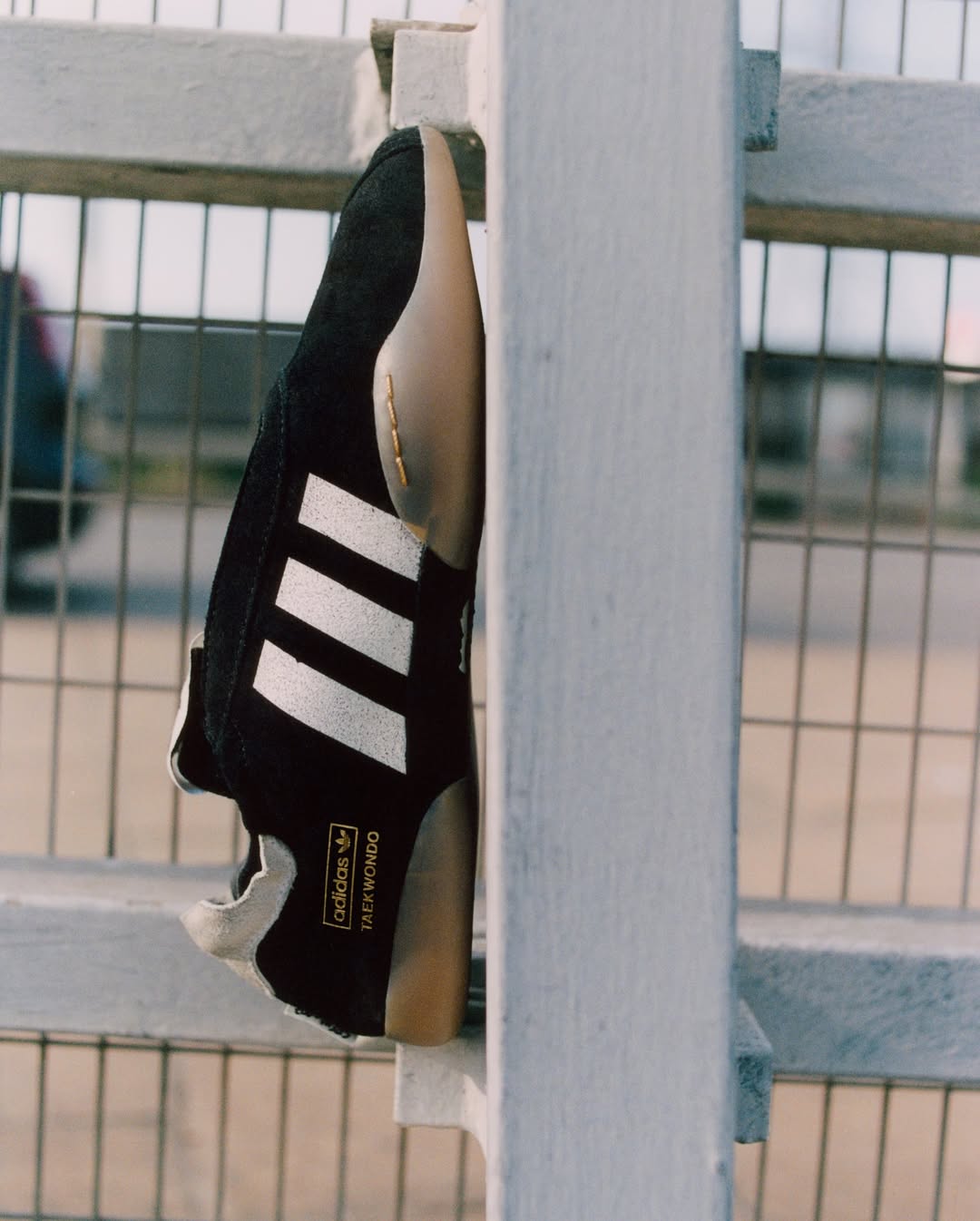 10월 10일 발매, 송포더뮤트 x 아디다스 006(Song for the Mute x adidas 006) 17